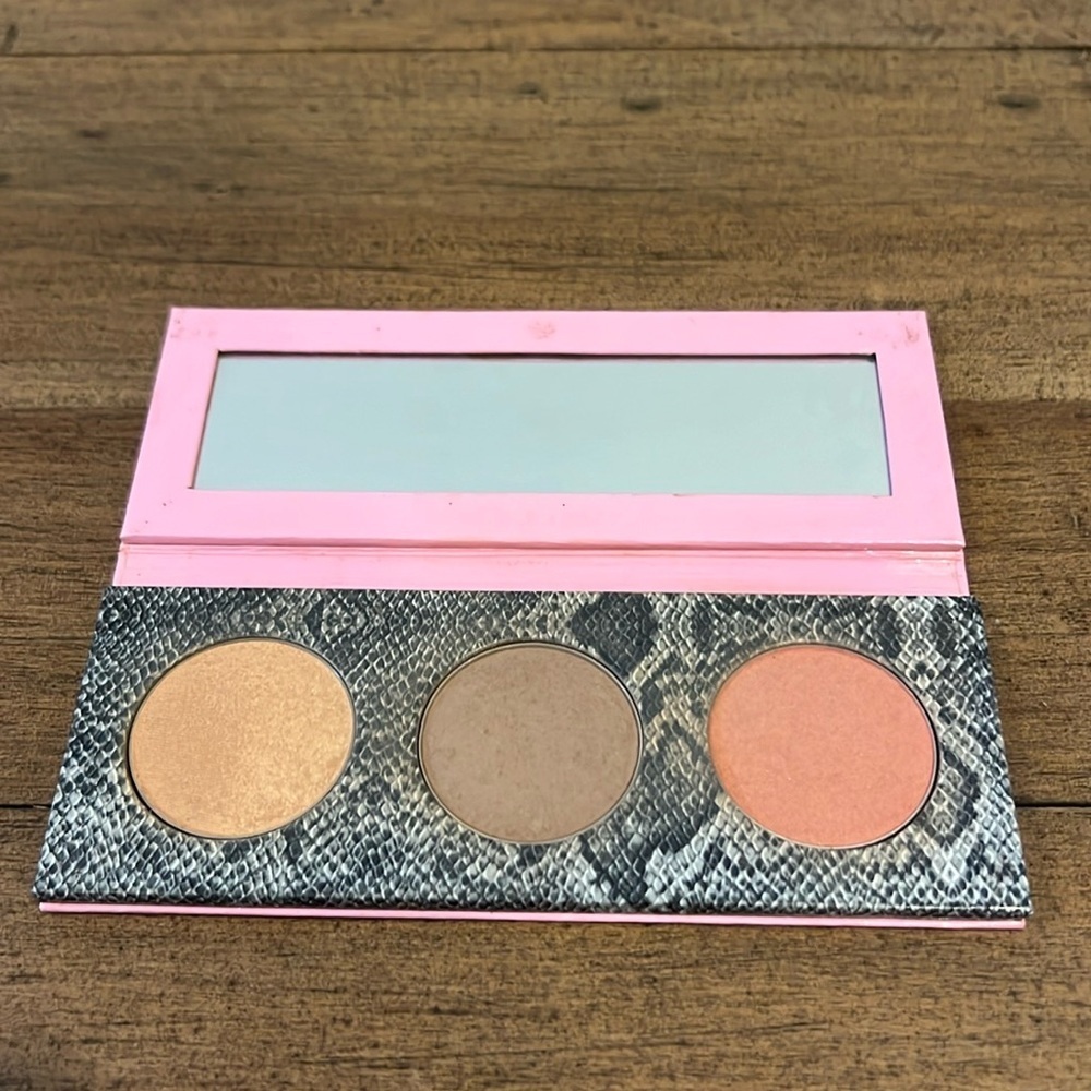 Mally Beauty shimmer shape and glow face defining system love is deeper